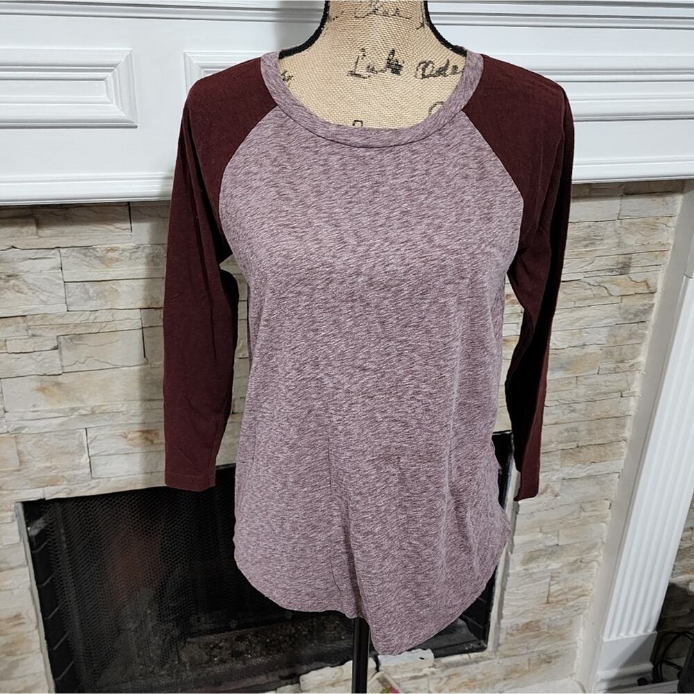 J. Crew raglan maroon heathered tee shirt size medium